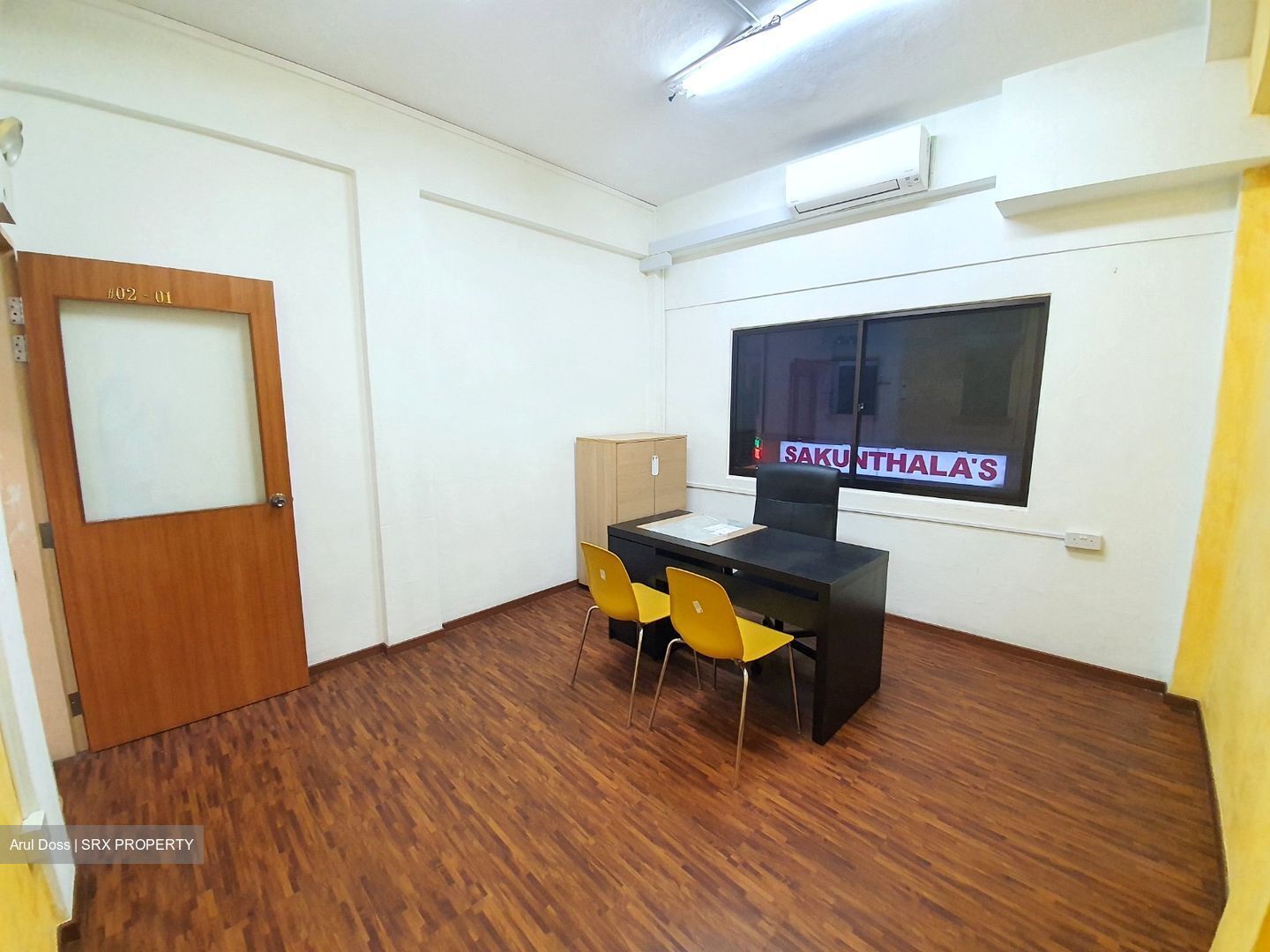 Flanders Square (D8), Office #620033791
